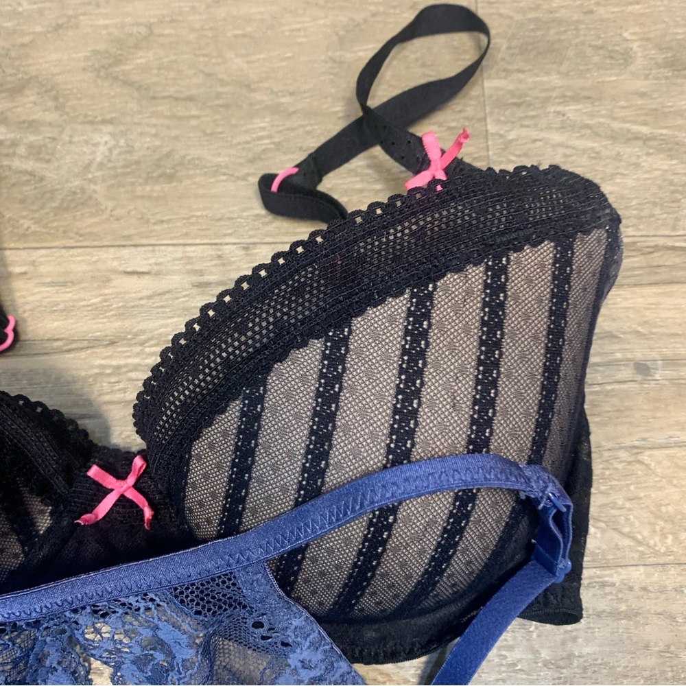 Betsy Johnson Adore Me 2 Underwired Lace Bras Lined Push Up - Picture 2 of 11